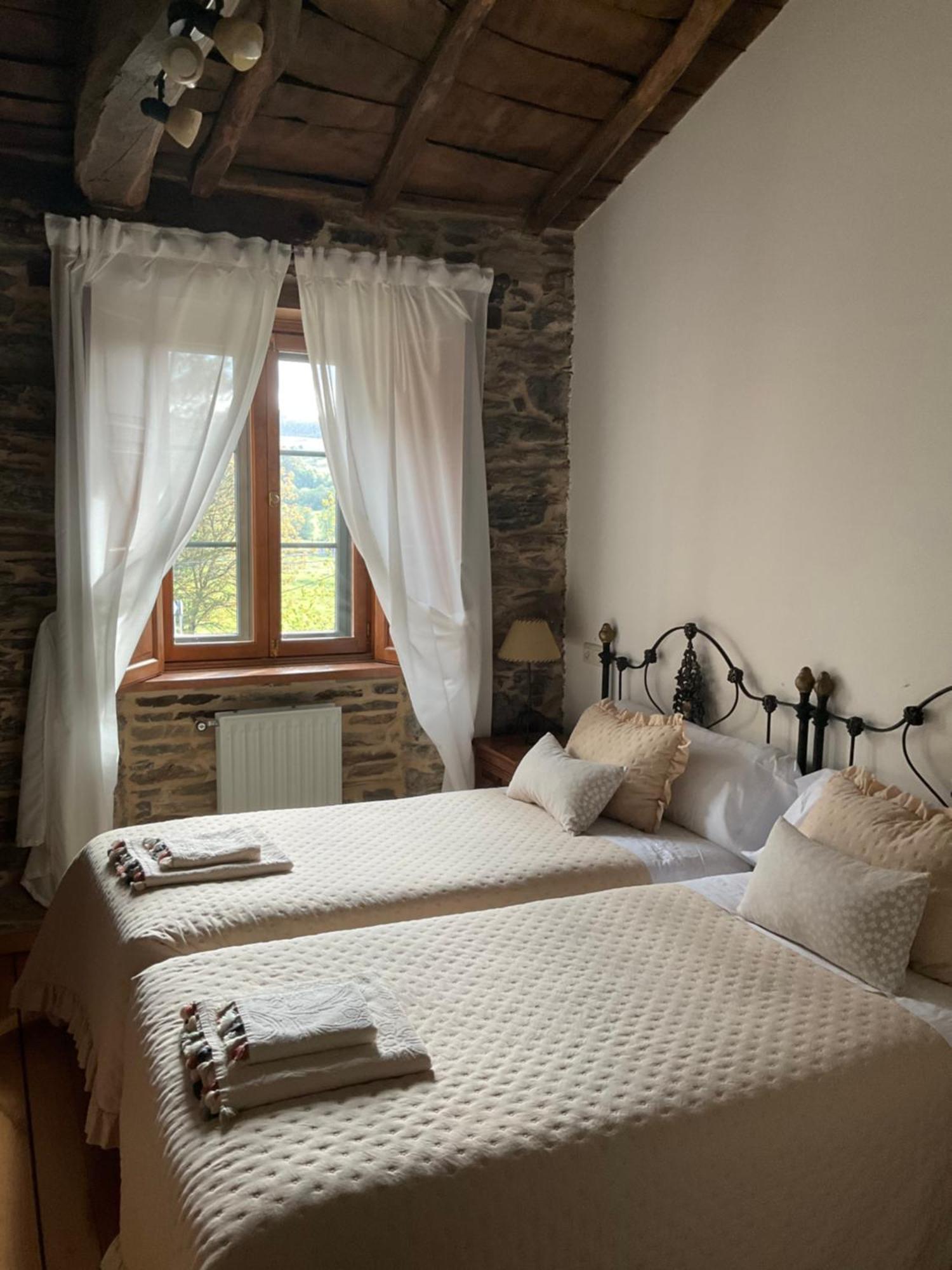 Pensjonat Casa Milia Castaneda  Zewnętrze zdjęcie