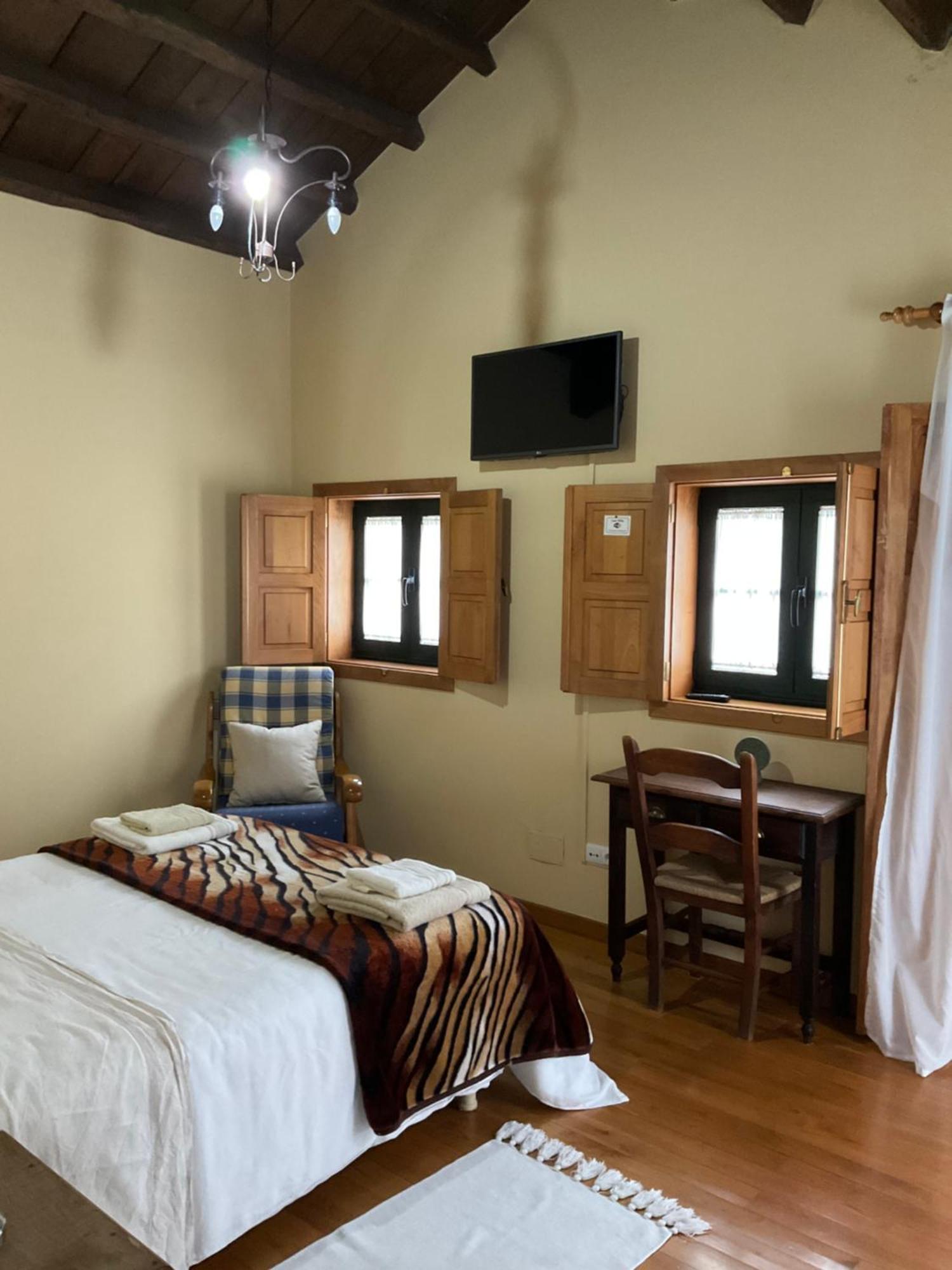 Pensjonat Casa Milia Castaneda  Zewnętrze zdjęcie