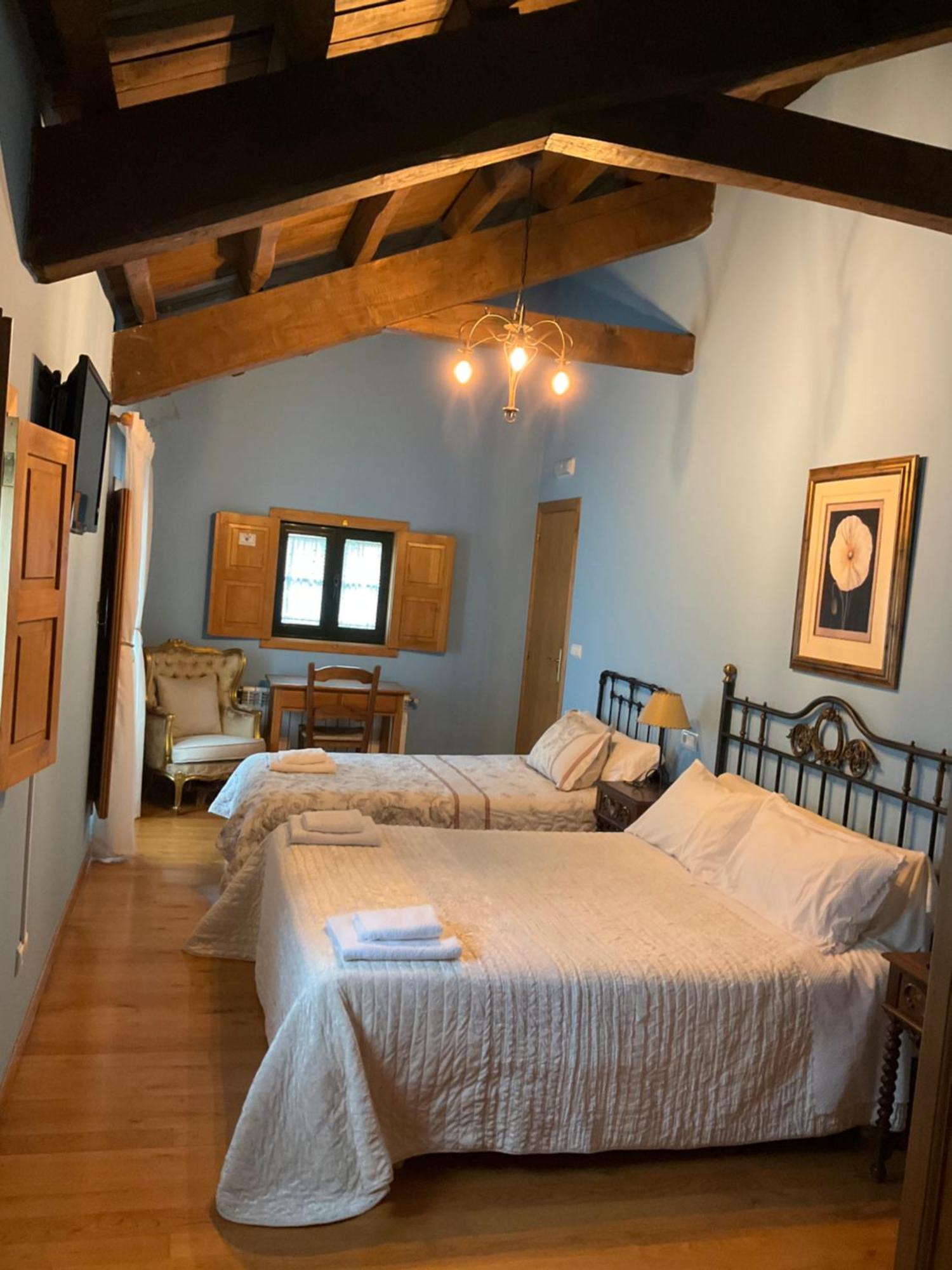 Pensjonat Casa Milia Castaneda  Zewnętrze zdjęcie
