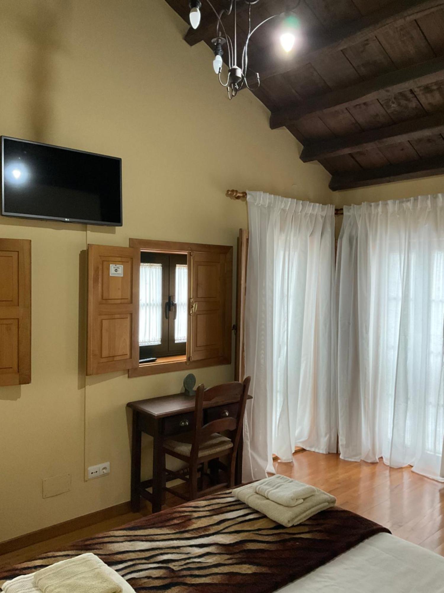 Pensjonat Casa Milia Castaneda  Zewnętrze zdjęcie