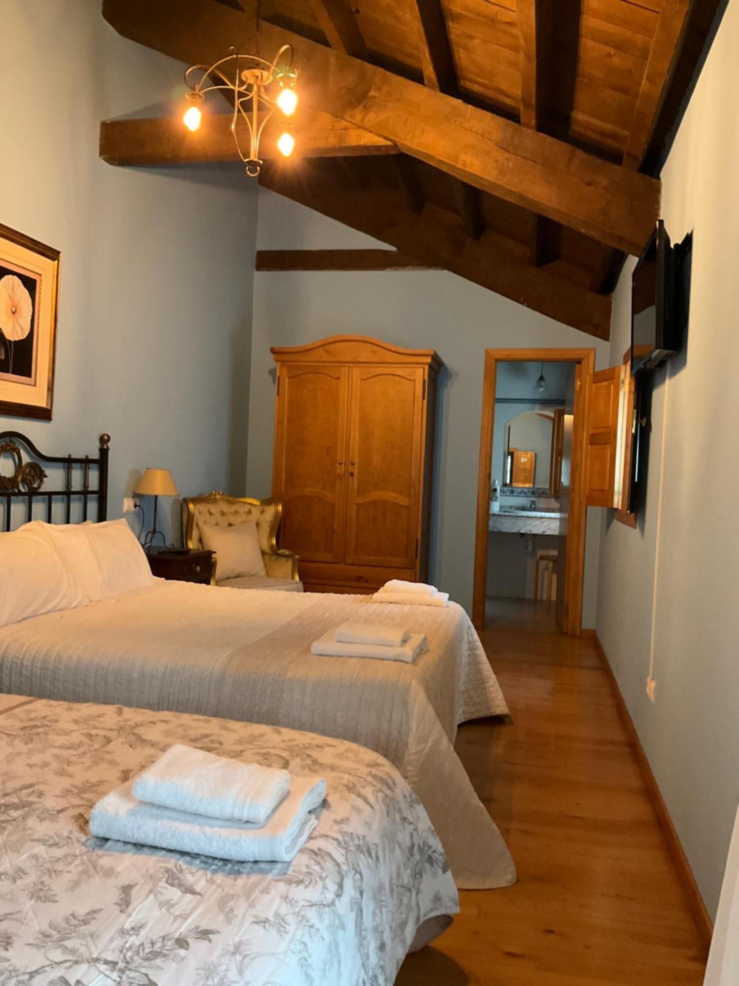 Pensjonat Casa Milia Castaneda  Zewnętrze zdjęcie
