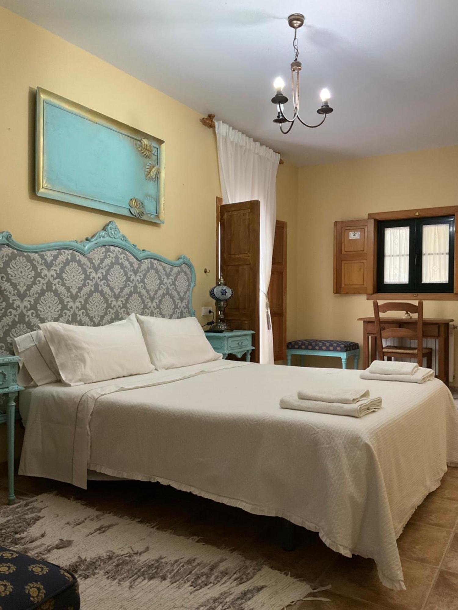 Pensjonat Casa Milia Castaneda  Zewnętrze zdjęcie